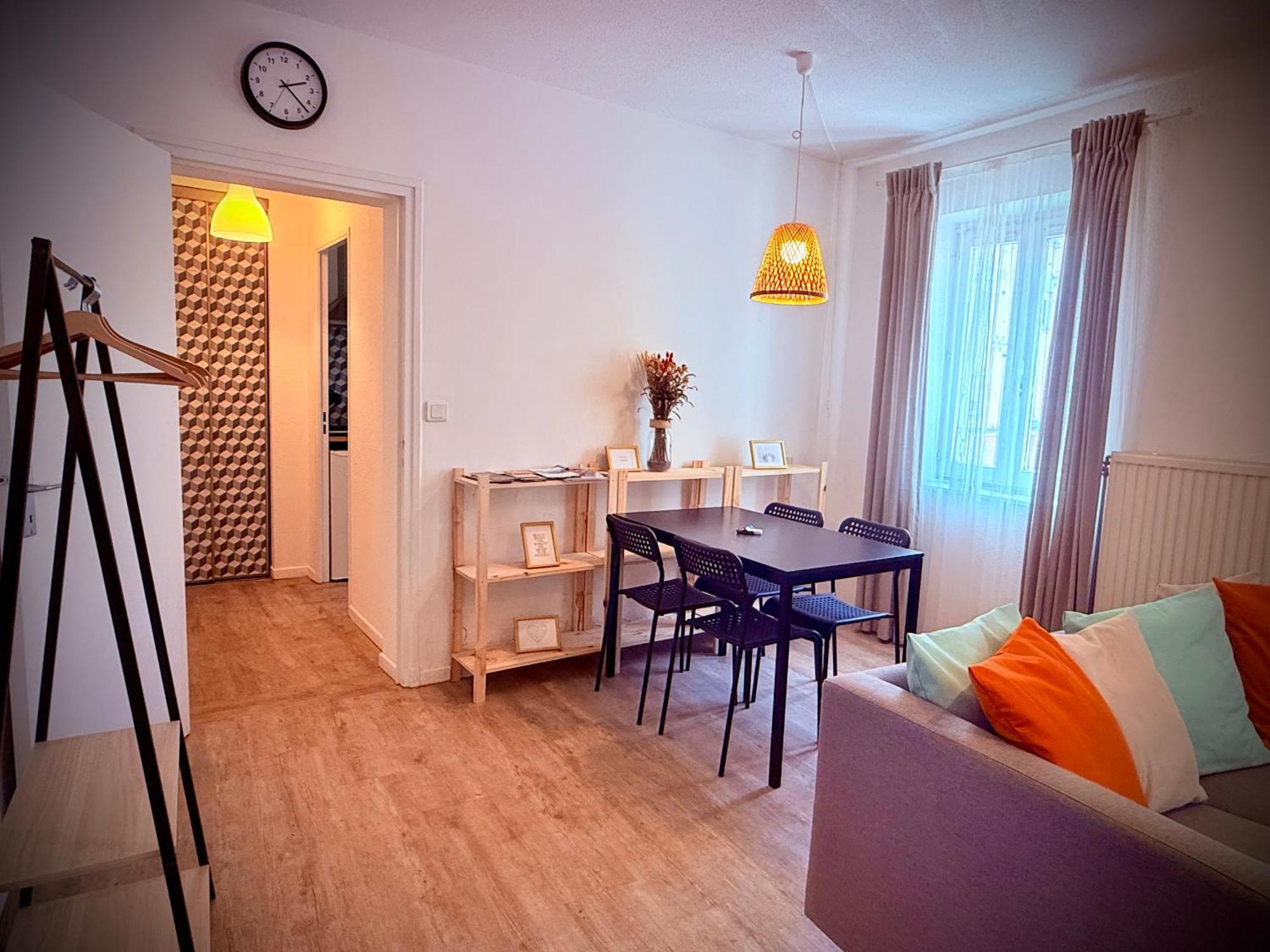 Apartment 50M2-Free Private Parking-Self Check In !! Appartement 50M2 Intramuros-Parking Prive Gratuit-Arrivee Autonome!! Avignon Buitenkant foto